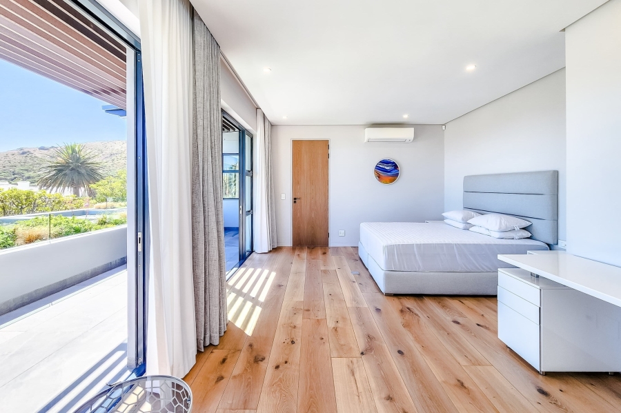 6 Bedroom Property for Sale in Camps Bay Western Cape